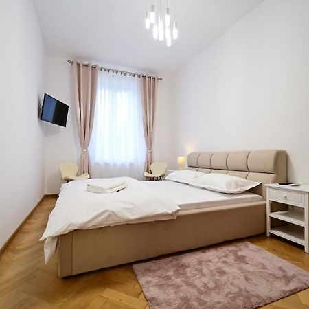 Flh - Kaly'S Place Sibiu Esterno foto
