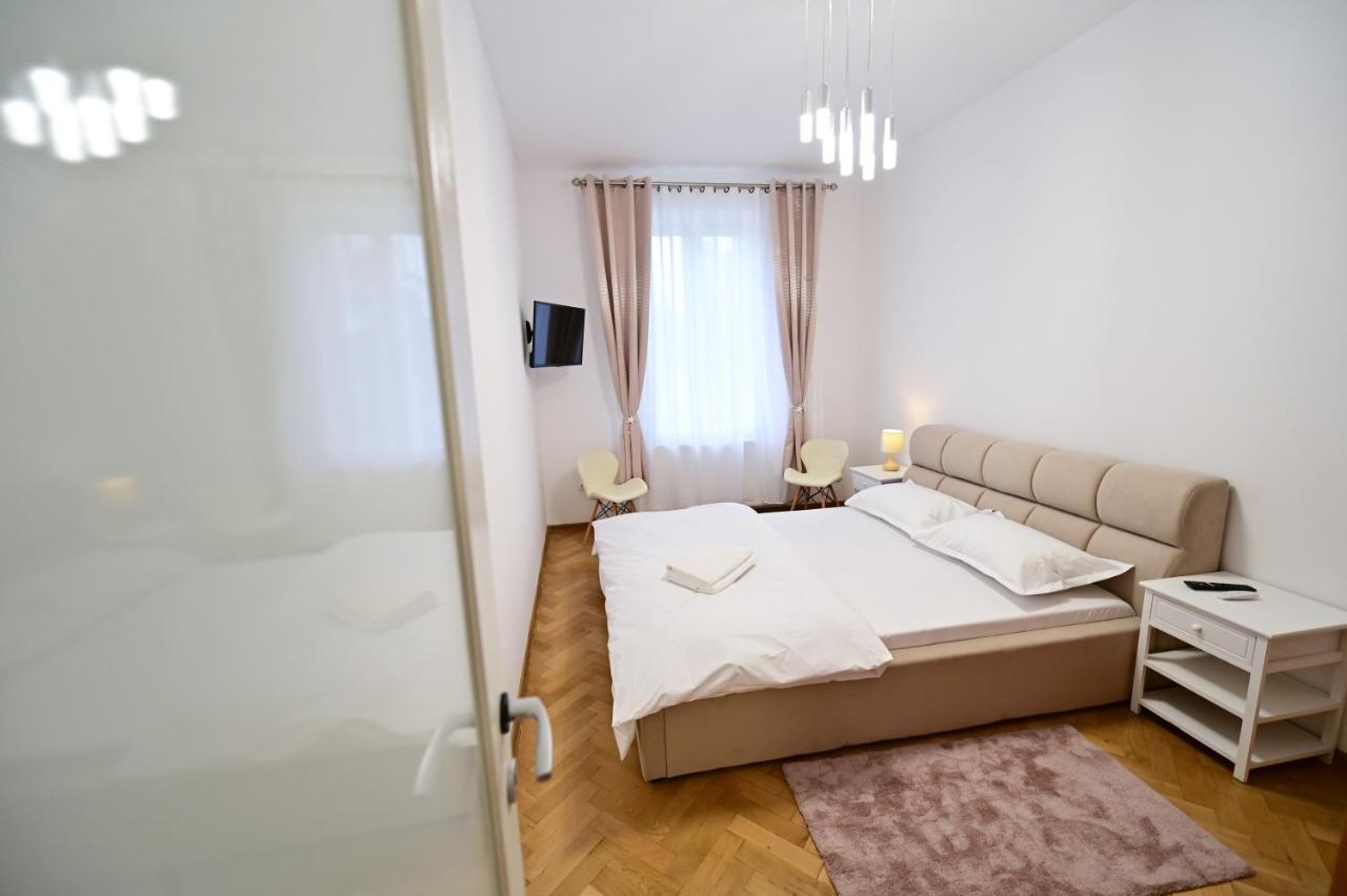 Flh - Kaly'S Place Sibiu Esterno foto
