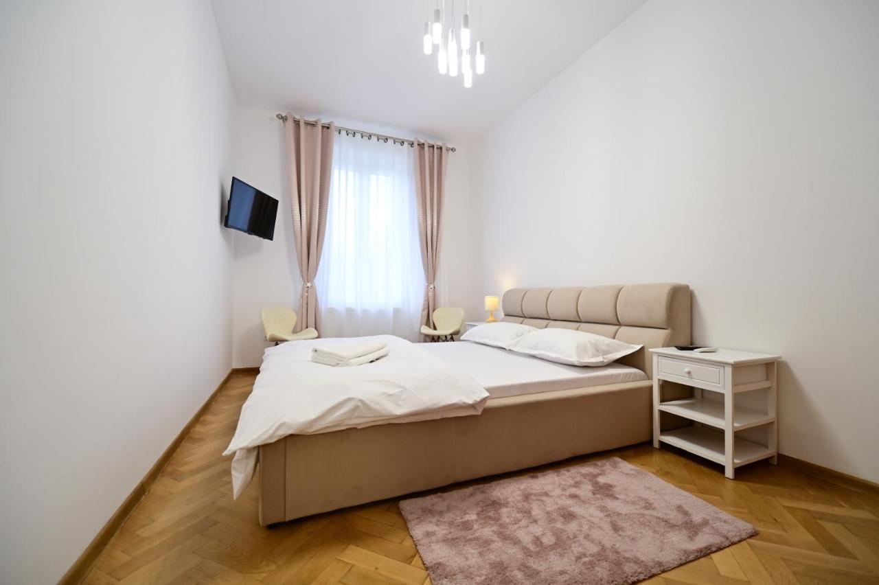 Flh - Kaly'S Place Sibiu Esterno foto