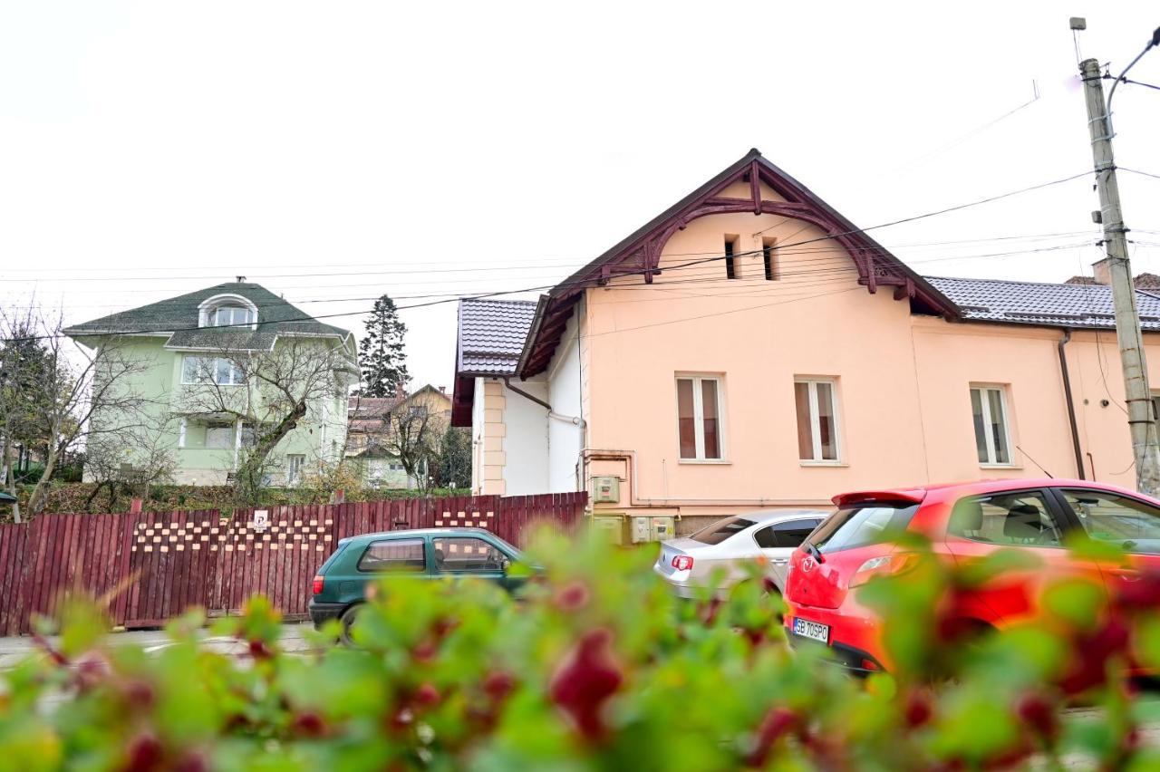 Flh - Kaly'S Place Sibiu Esterno foto